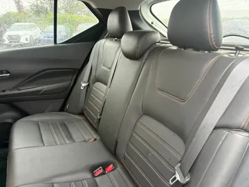2020 Nissan Kicks - image 10