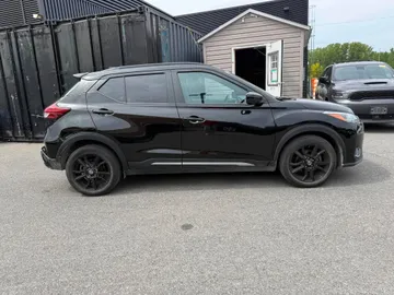2021 Nissan Kicks - image 6