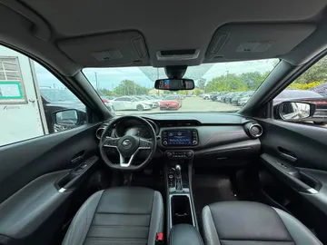 2021 Nissan Kicks - image 9