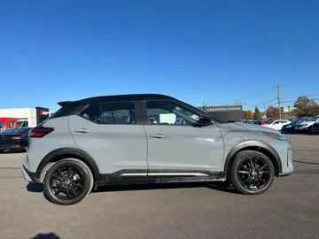 2022 Nissan Kicks - image 4