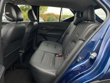 2020 Nissan Kicks - image 15