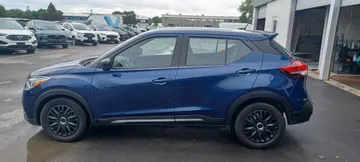 2020 Nissan Kicks - image 4