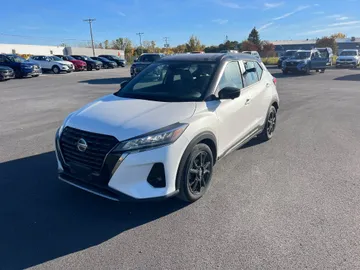 2021 Nissan Kicks - image 3