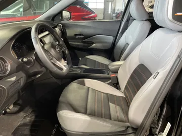 2023 Nissan Kicks - image 3