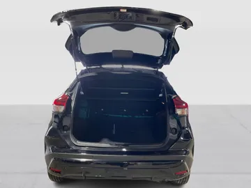 2023 Nissan Kicks - image 13