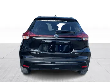 2021 Nissan Kicks - image 12