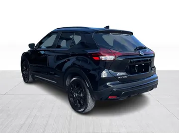 2021 Nissan Kicks - image 11