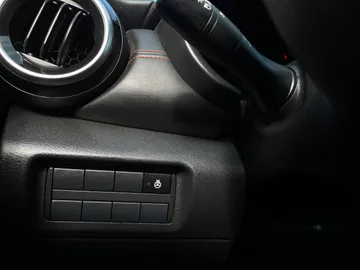 2021 Nissan Kicks - image 24
