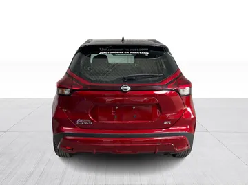 2022 Nissan Kicks - image 11