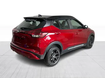 2022 Nissan Kicks - image 13
