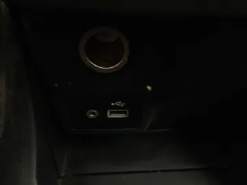 2020 Nissan NV200 Compact Cargo - image 21
