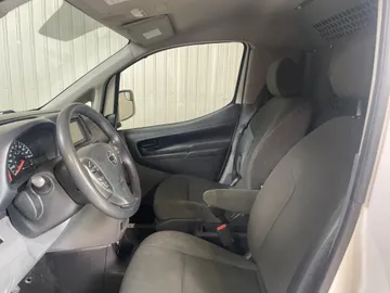2020 Nissan NV200 Compact Cargo - image 3