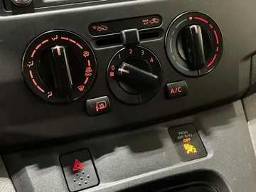 2021 Nissan NV200 Compact Cargo - image 18