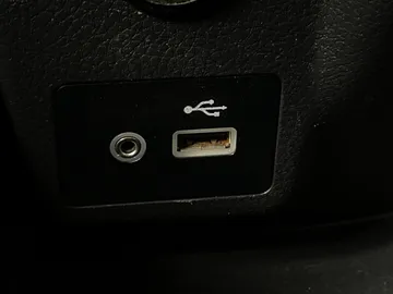 2021 Nissan NV200 Compact Cargo - image 21