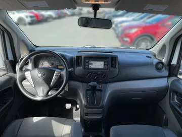 2019 Nissan NV200 Compact Cargo - image 4