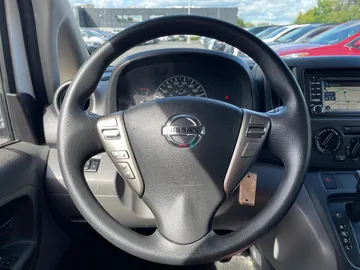 2019 Nissan NV200 Compact Cargo - image 14