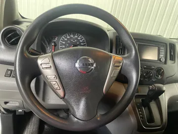 2019 Nissan NV200 Compact Cargo - image 14