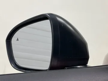 2025 Nissan Kicks - image 17