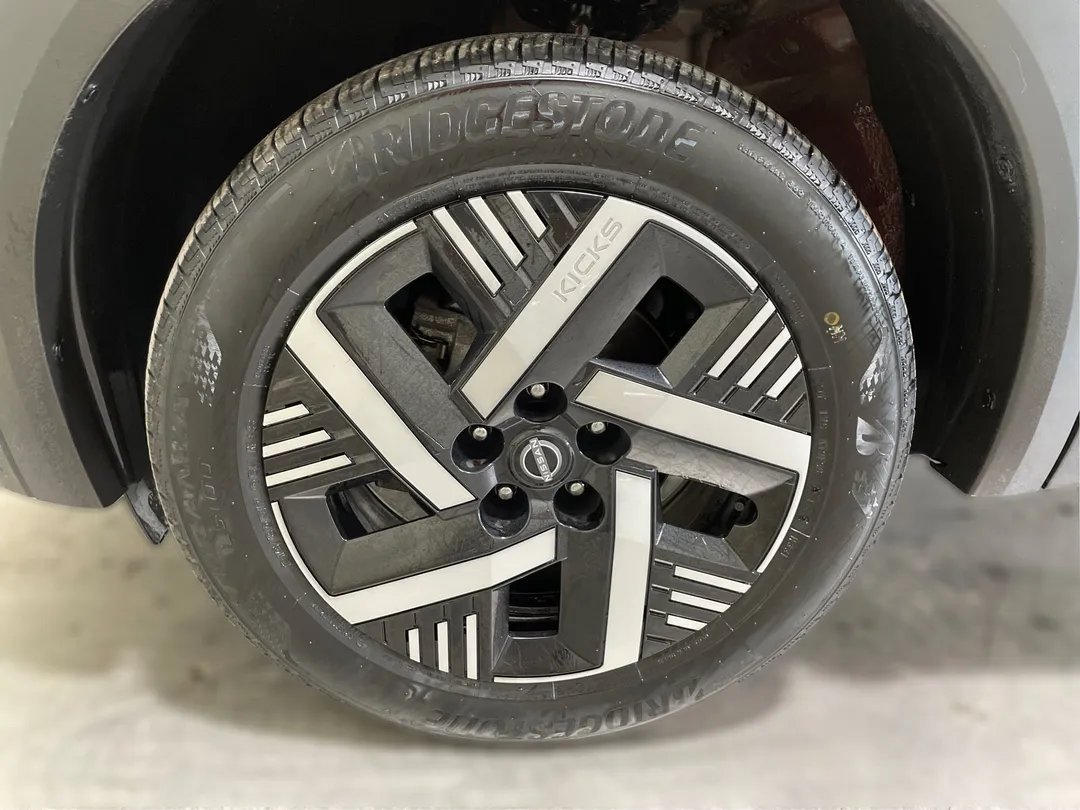2025 Nissan Kicks — photo 5