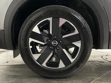 2026 Nissan Kicks - image 6