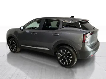 2026 Nissan Kicks - image 11