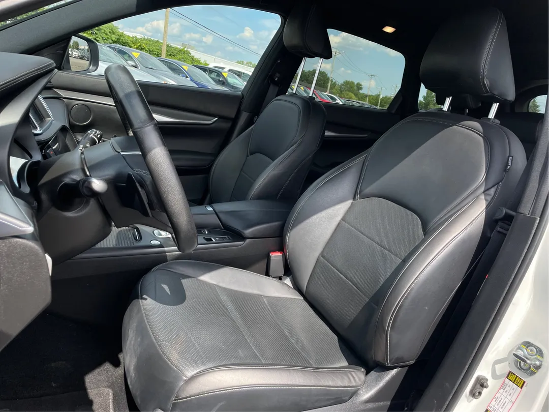 2022 INFINITI QX50 — photo 3