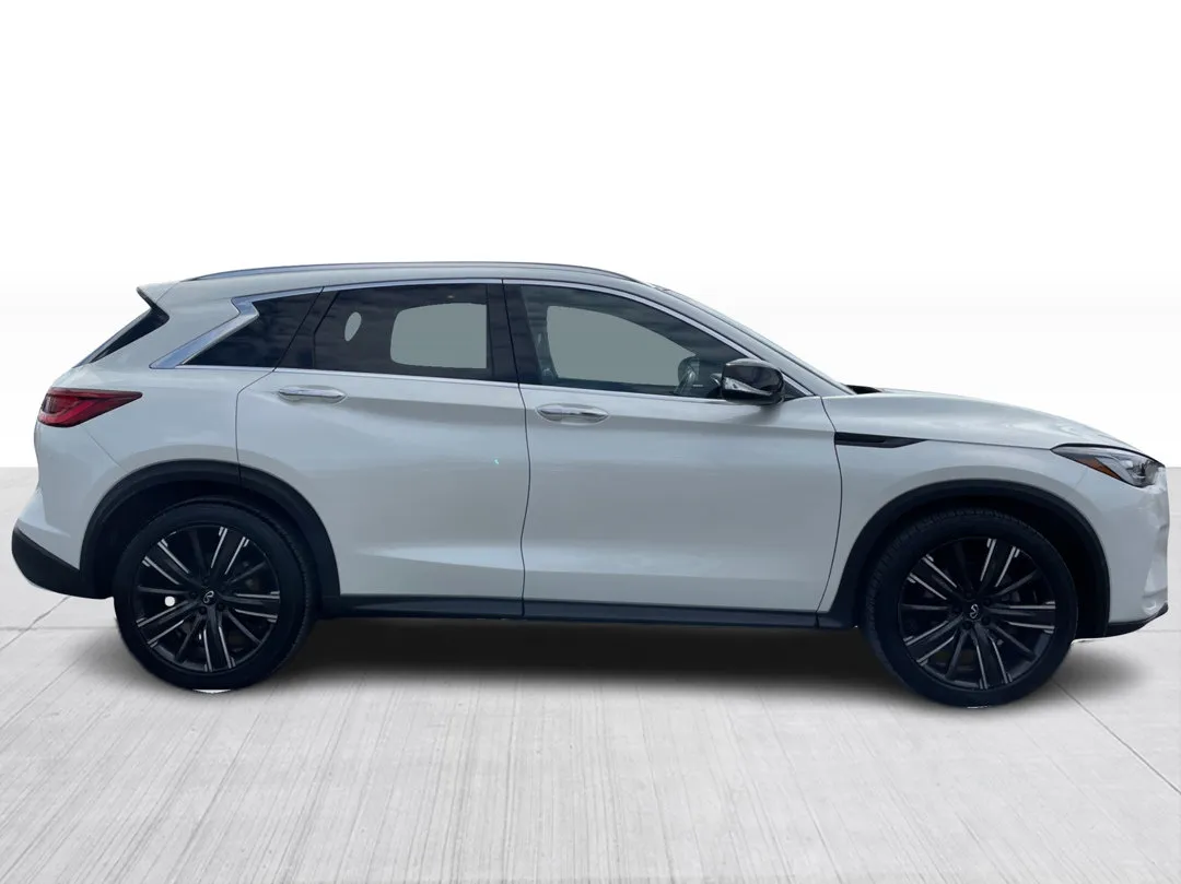 2022 INFINITI QX50 — photo 2