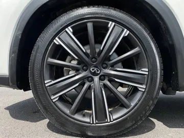 2022 INFINITI QX50 - image 7