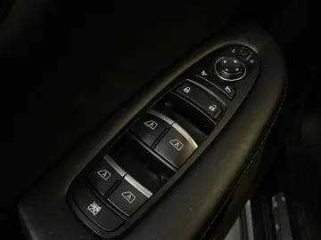 2022 INFINITI QX50 - image 25
