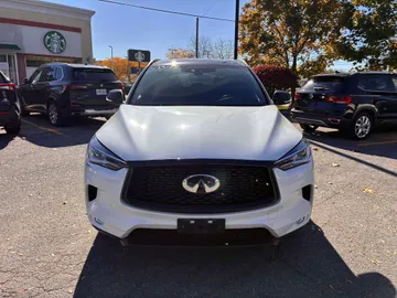 2022 INFINITI QX50 - image 2
