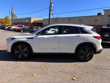2022 INFINITI QX50 - image 6