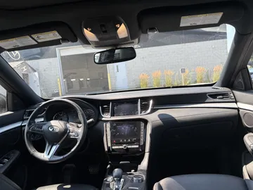 2021 INFINITI QX50 - image 9