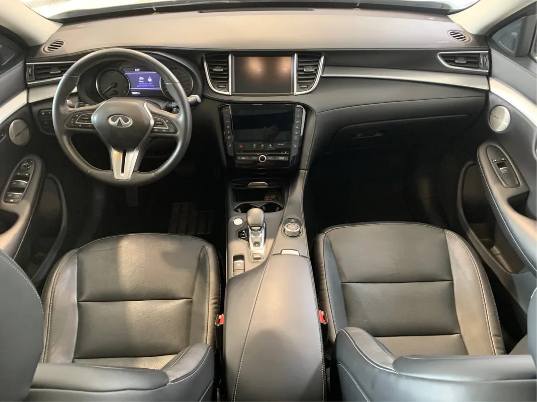 2021 INFINITI QX50 — photo 4