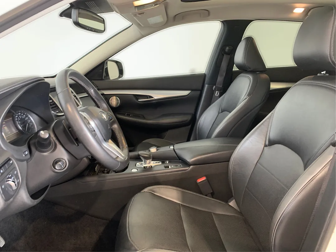 2021 INFINITI QX50 — photo 3