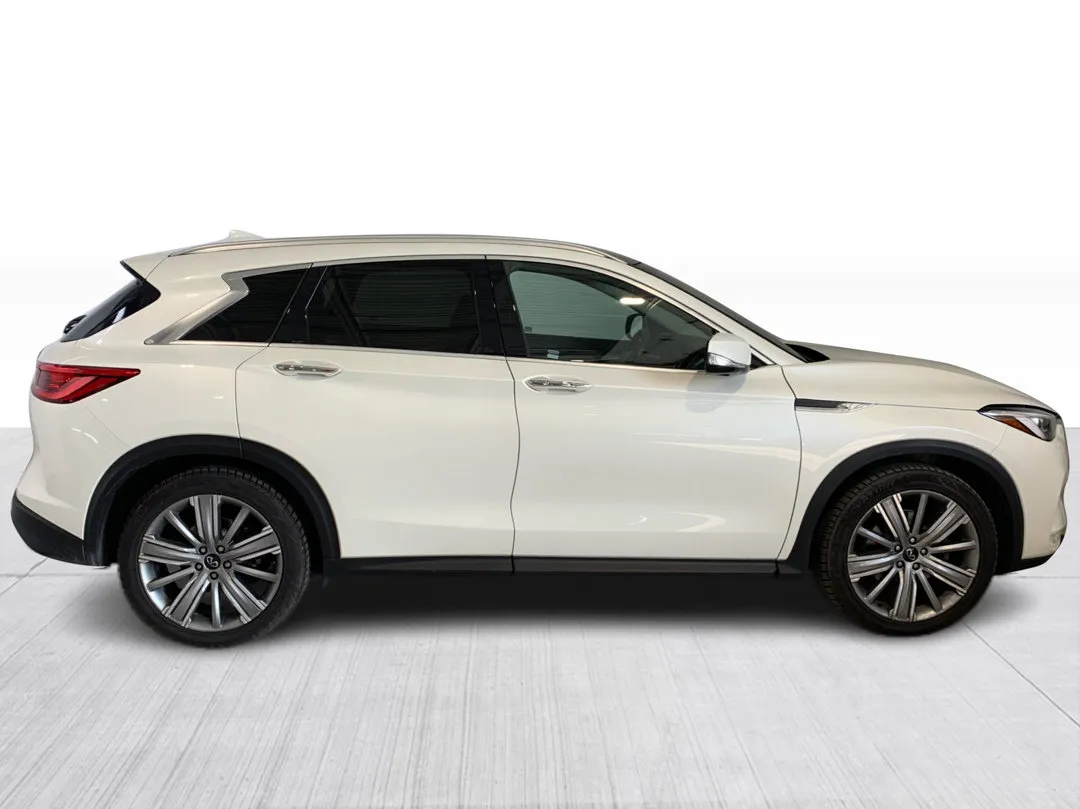 2021 INFINITI QX50 — photo 2