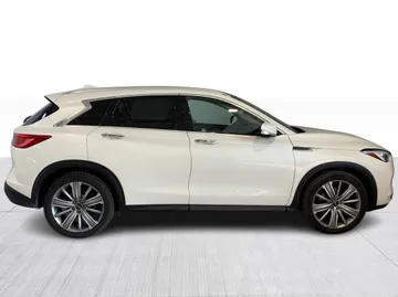 2021 INFINITI QX50 - image 2
