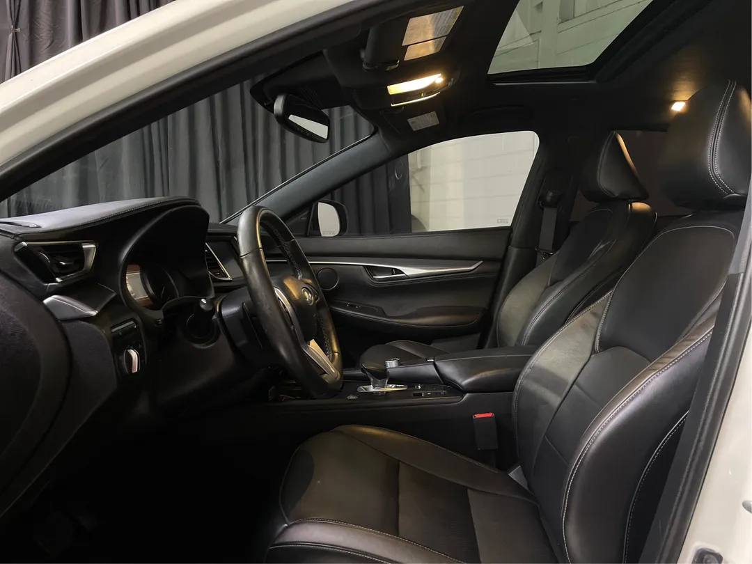 2022 INFINITI QX55 — photo 3