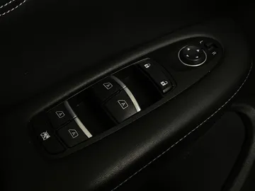 2022 INFINITI QX55 - image 24