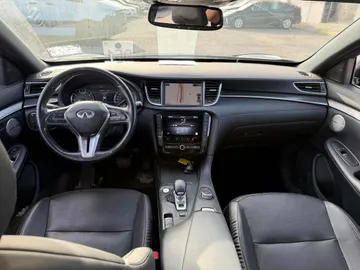 2022 INFINITI QX55 - image 9