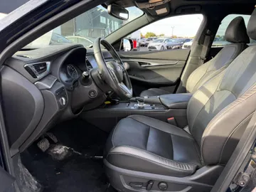 2022 INFINITI QX55 - image 8