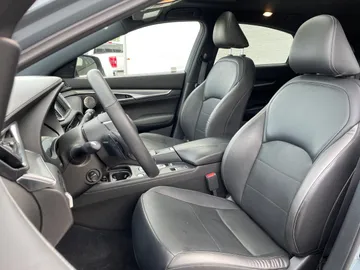 2023 INFINITI QX55 - image 3