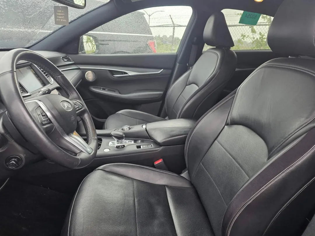 2022 INFINITI QX55 — photo 8