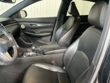 2022 INFINITI QX55 - image 3