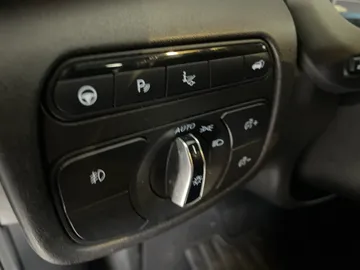 2022 INFINITI QX55 - image 19