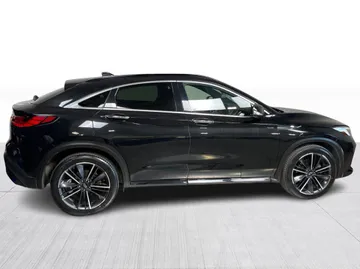 2022 INFINITI QX55 - image 2