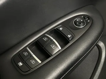 2020 INFINITI QX50 - image 21