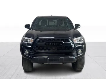 2023 Toyota Tacoma - image 7