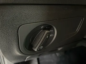 2019 Volkswagen Tiguan - image 17