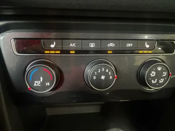 2019 Volkswagen Tiguan - image 19