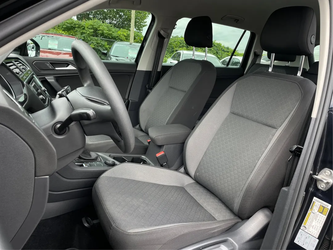 2020 Volkswagen Tiguan — photo 3